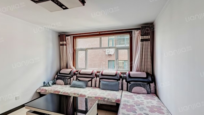 东方苑小区南苑二手房实景图