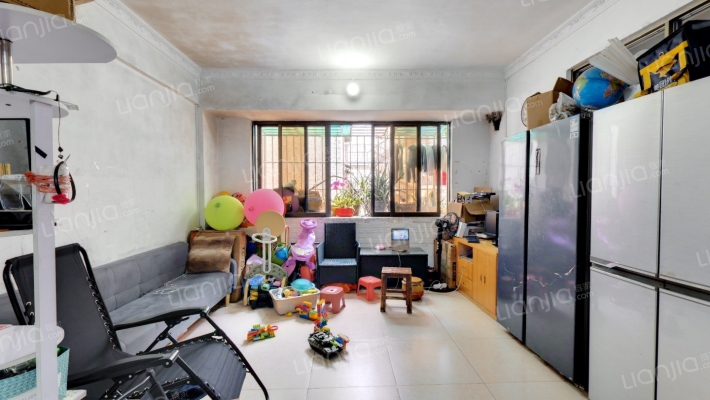 金榜豪苑二手房实景图