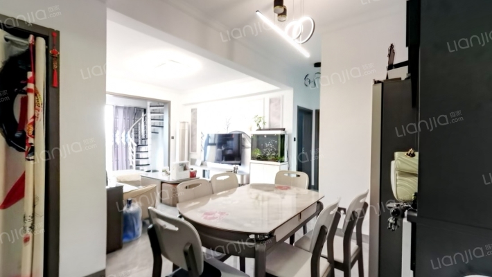 兴想江山名筑二手房实景图