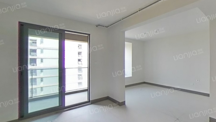 桂语兰庭二手房实景图