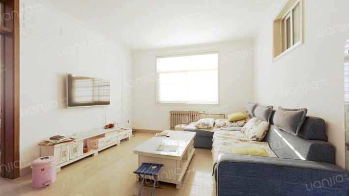 中阳春蕾小区二手房实景图