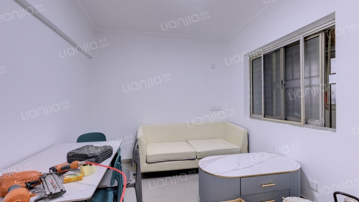 江城路216号二手房实景图