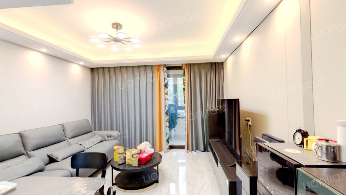 融信海月平湖二手房实景图