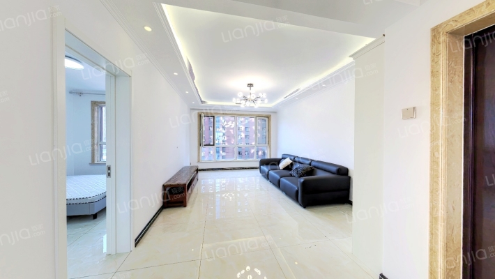 卢瓦尔小镇二手房实景图