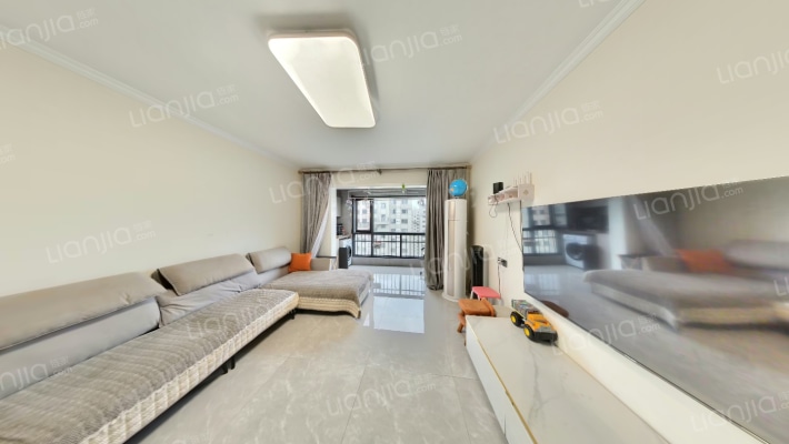 隆基泰和铂悦山二手房实景图