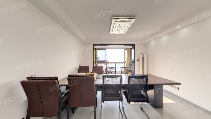 滨湖丽景花园H区二手房实景图