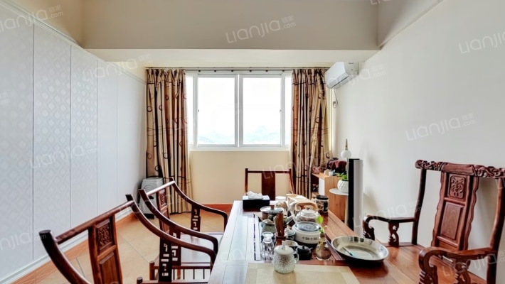 怡嘉华庭二手房实景图