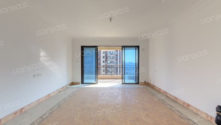 碧桂园华侨湾小区二期二手房实景图