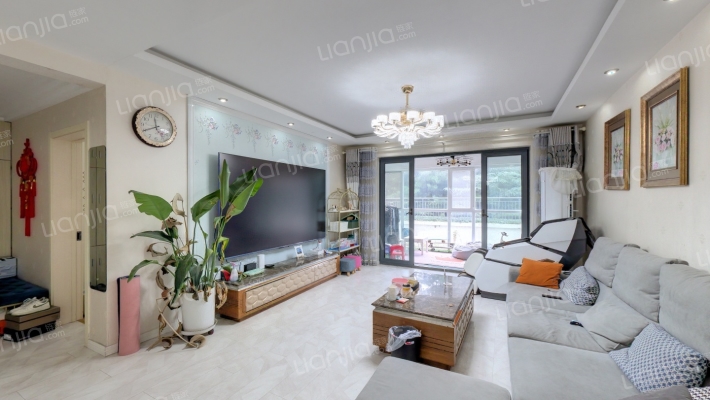 银和怡海国奥天地二手房实景图