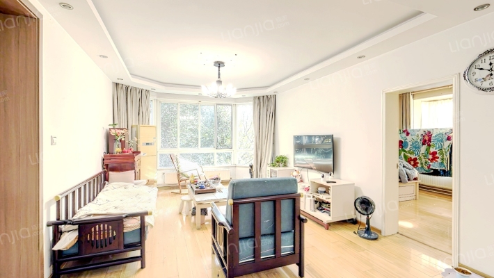 文雅新世界四期二手房实景图