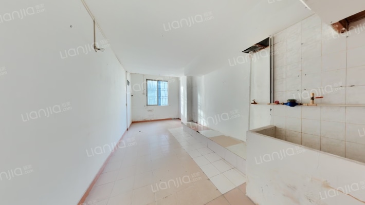 新世界大厦二手房实景图