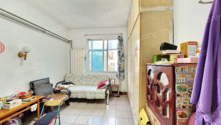 南福华街住宅小区二手房实景图