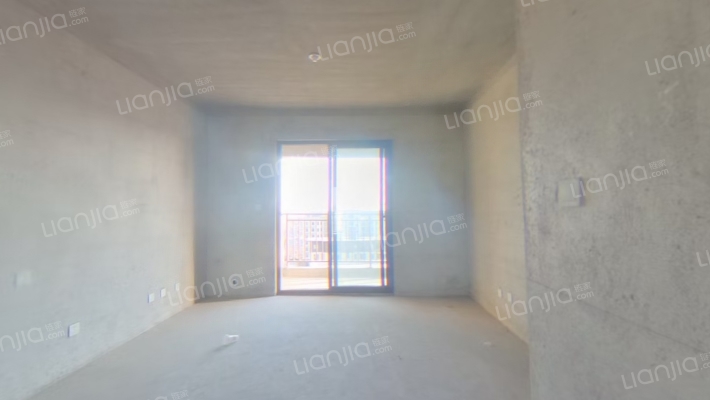 鹿邑德鸿宸院二手房实景图