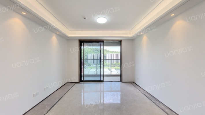 荣盛江荣府二手房实景图