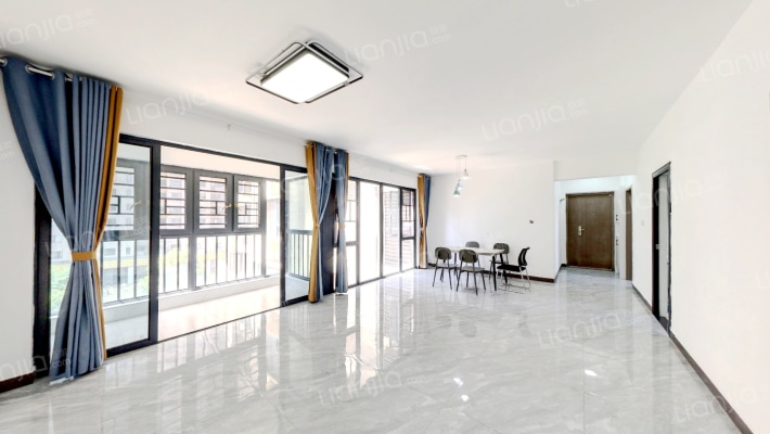 弘德西街好莱城二手房实景图