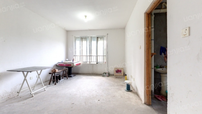 新江雅苑二手房实景图