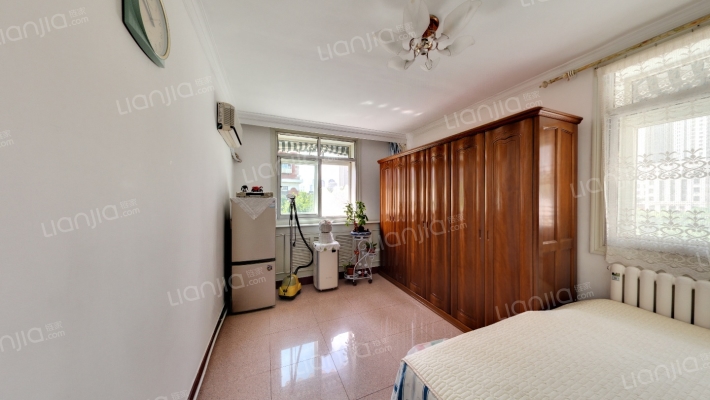 荣芳里二手房实景图