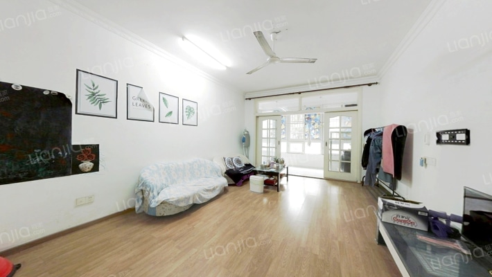 月亮河新村二手房实景图