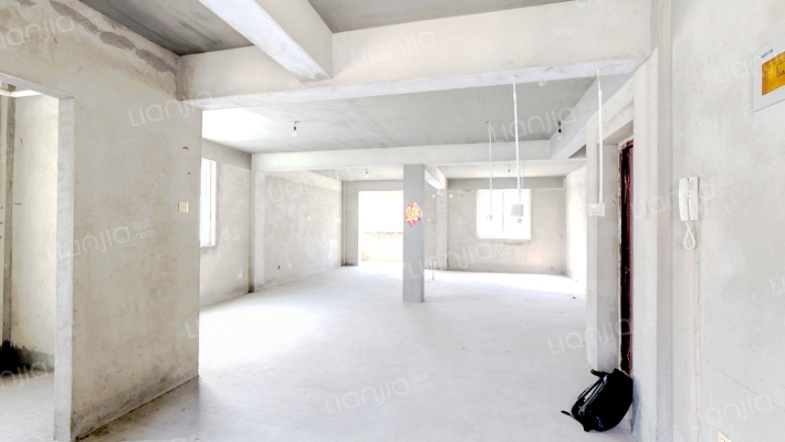 源缘小区二手房实景图