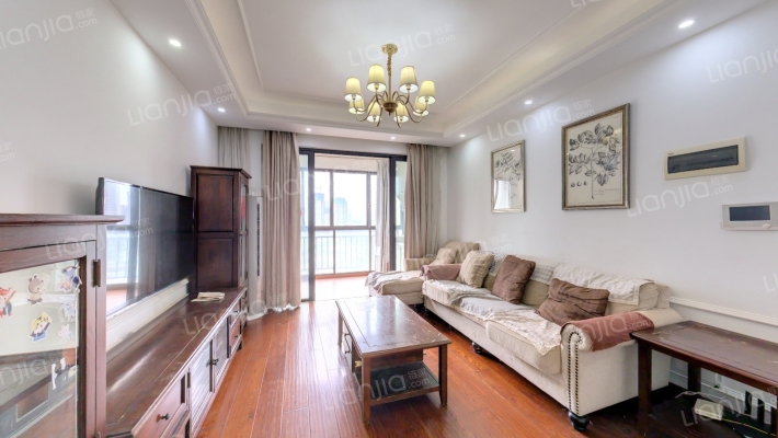 联泰棕榈庄园二手房实景图