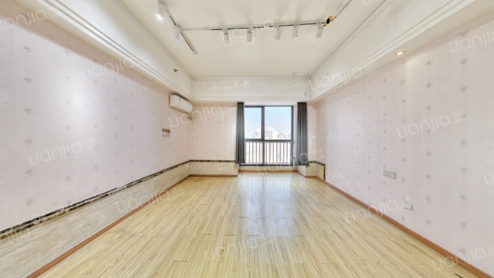 红谷滩万达广场二手房实景图