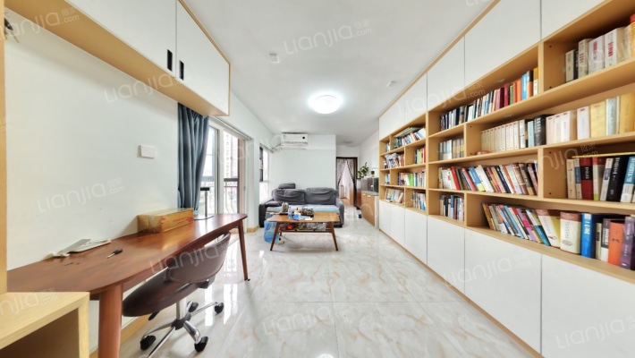 国际名园二手房实景图