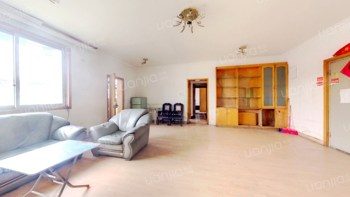 过街楼街120号二手房实景图