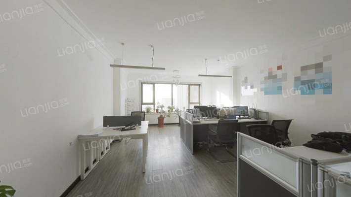 银河国际B区二手房实景图