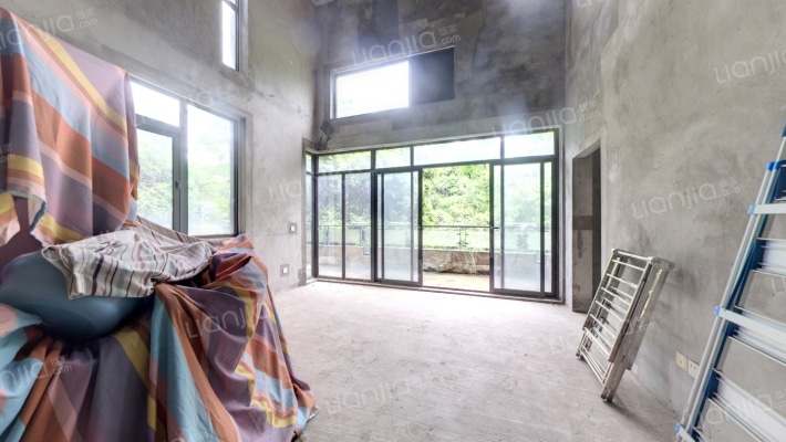 花样年君山二手房实景图