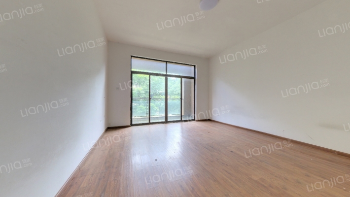 清水佳湖雅居二手房实景图