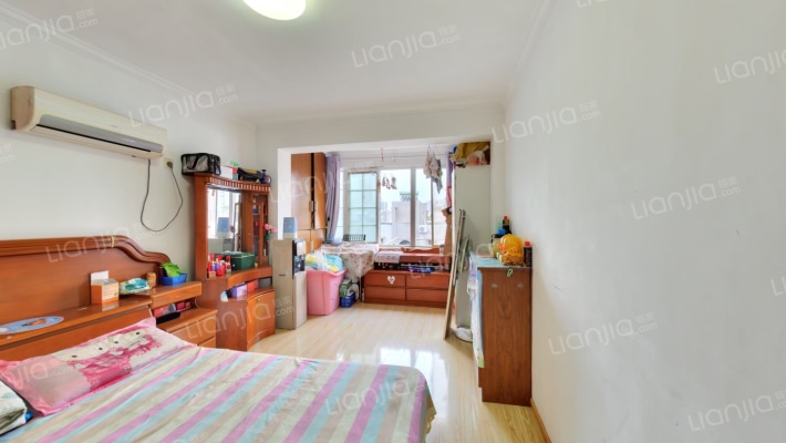 游府新村二手房实景图