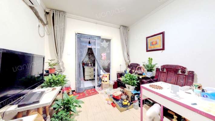 宁海路二手房实景图