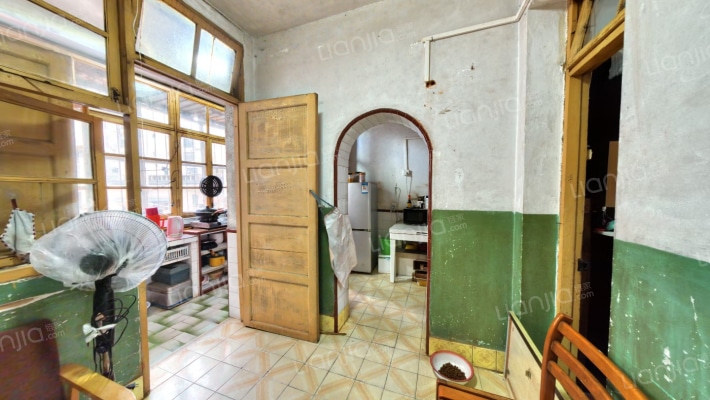 省旅宿舍二手房实景图