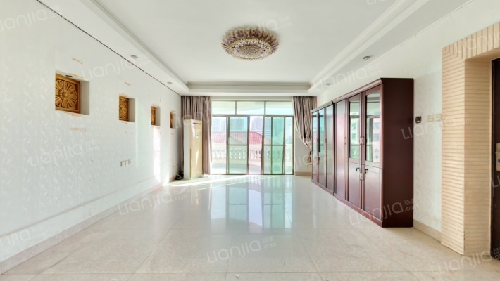 阳光巴洛克小区二手房实景图