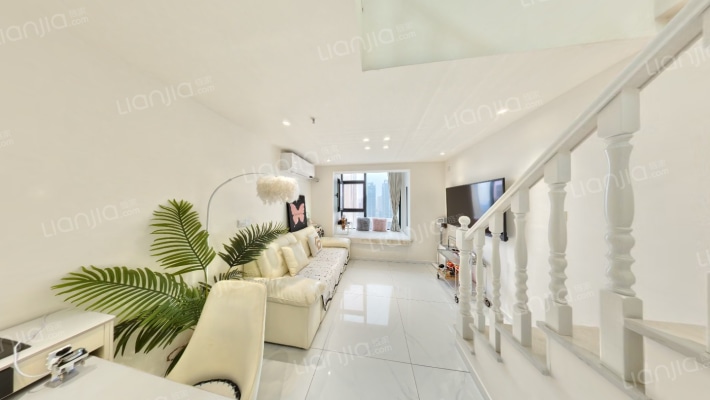 龙湖星图二手房实景图