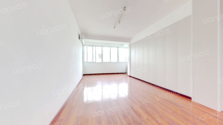 泰格生态公寓二手房实景图