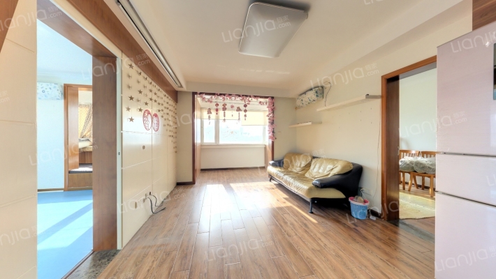 申达利宏大楼二手房实景图