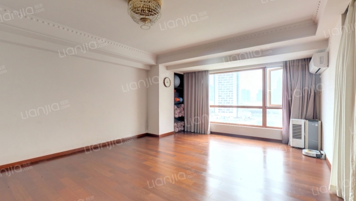 华辰大厦二手房实景图