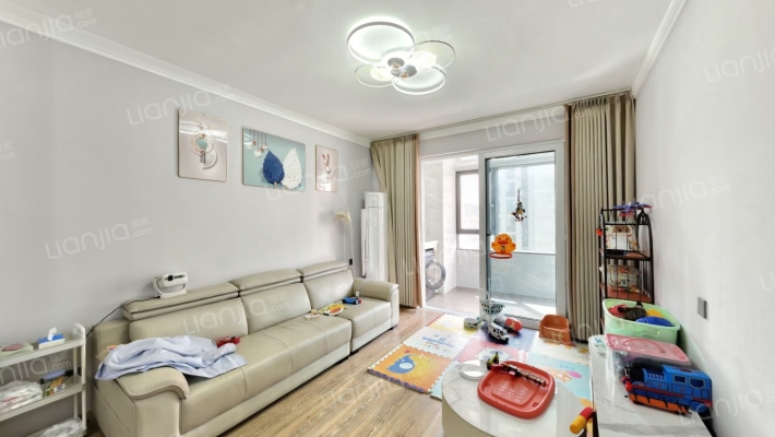 金辉·信步兰庭二手房实景图