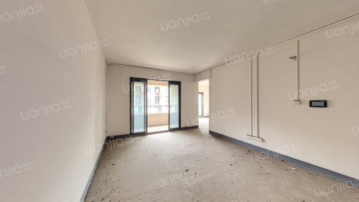 保利江上明珠晖园二手房实景图