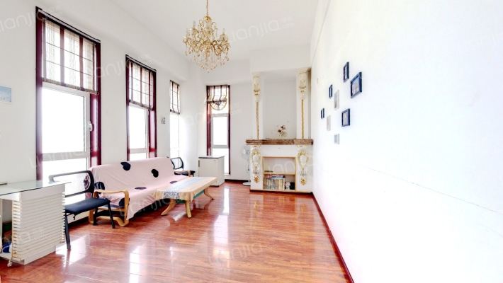 西山华庭二手房实景图