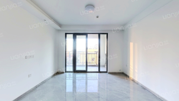 长江镇锦园二手房实景图