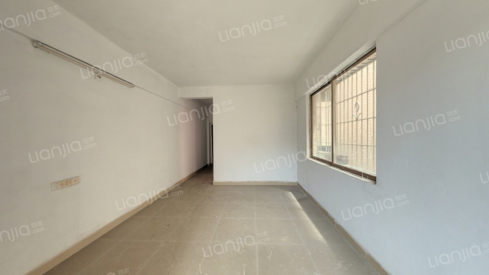 万家福公寓二手房实景图