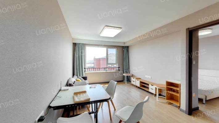 万科翡翠四季C3区二手房实景图