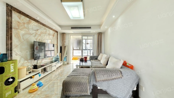 尼盛滨江城二手房实景图