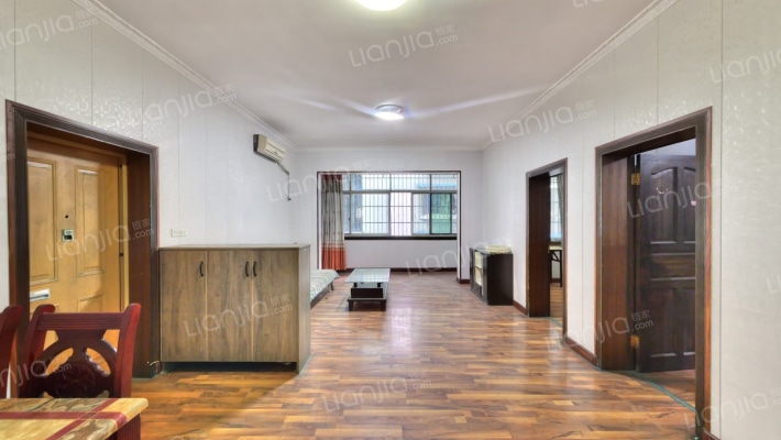 四海花园二手房实景图