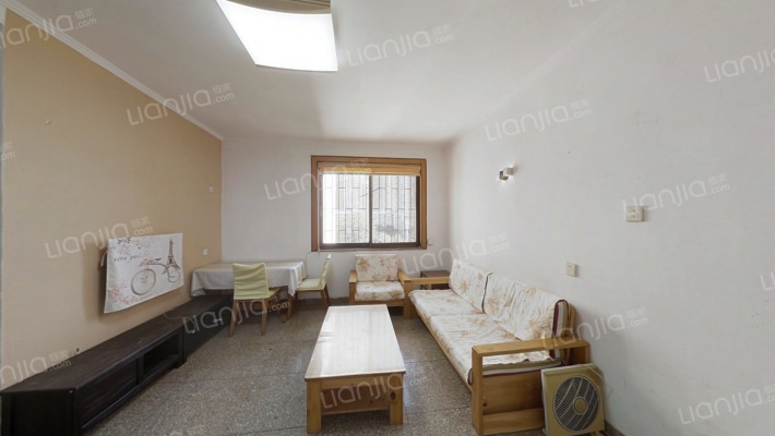 汇成公寓二手房实景图