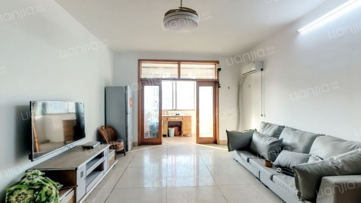 交通驾校家属楼二手房实景图