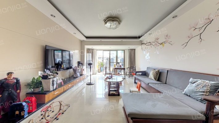 九号院馆二手房实景图