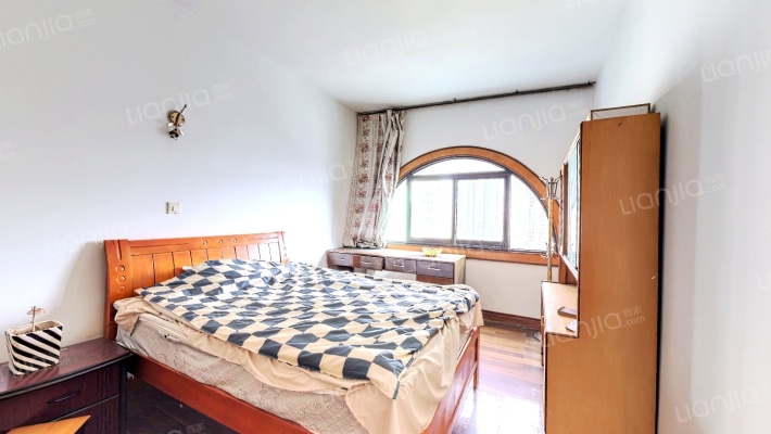 青山路7号二手房实景图